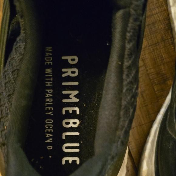 Adidas Black and White Sneakers with Boost Midsole - Picture 7 of 10